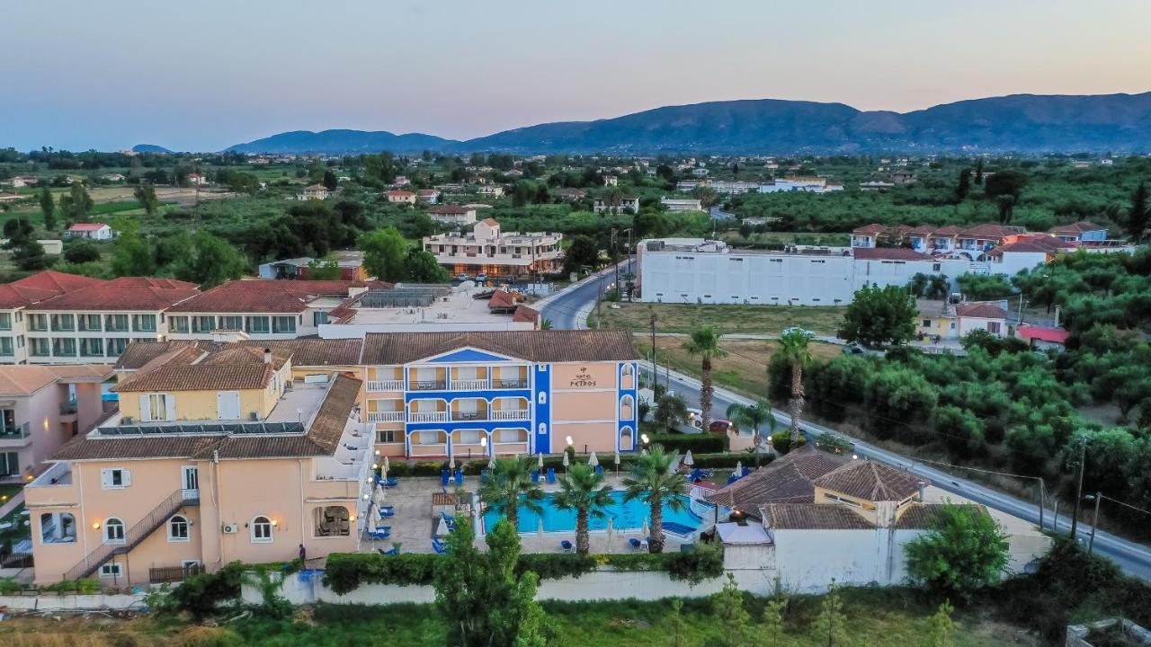 Hotel Petros Tsilivi  Luaran gambar